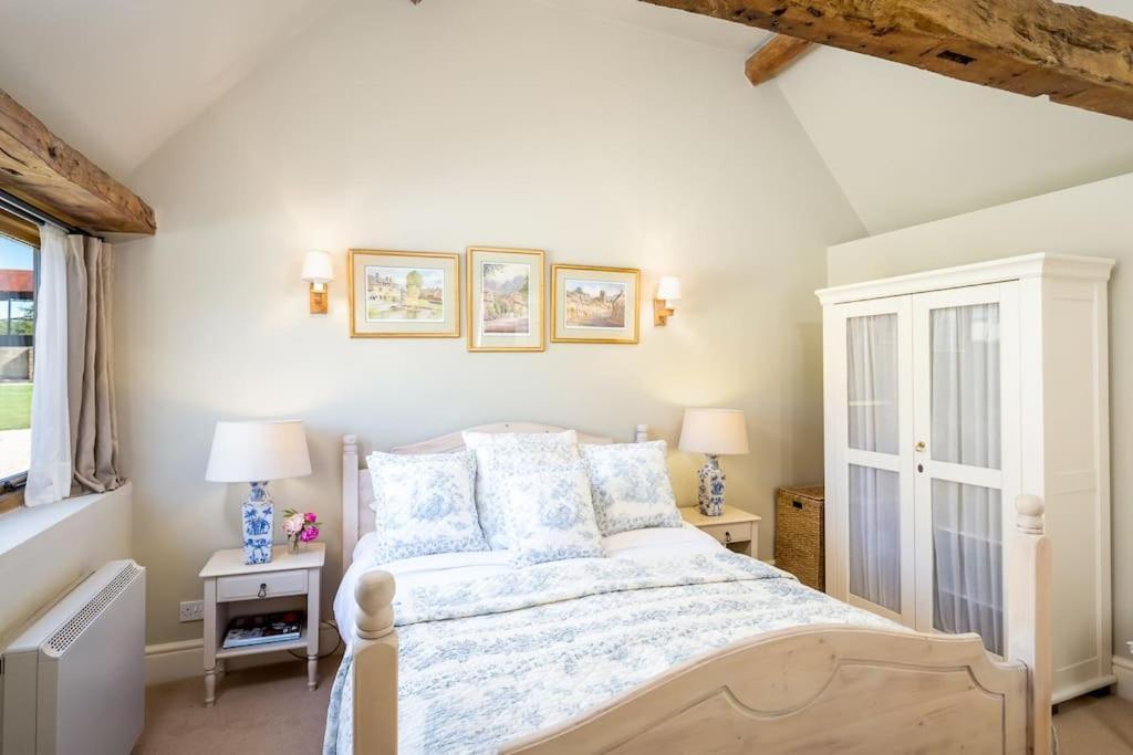 Clematis Cottage Cheltenham Extérieur photo