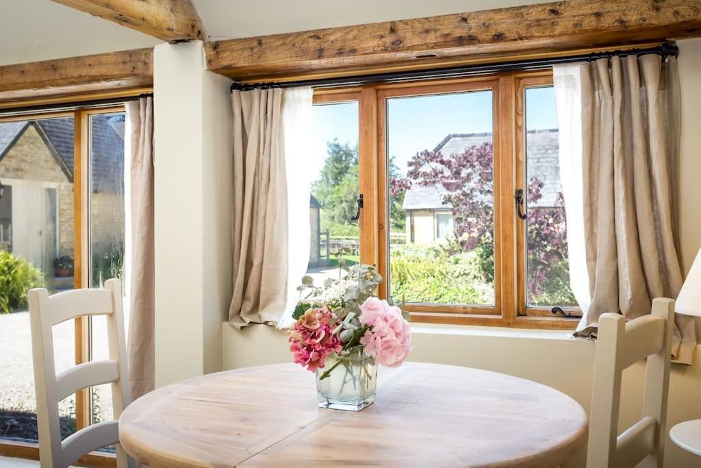 Clematis Cottage Cheltenham Extérieur photo
